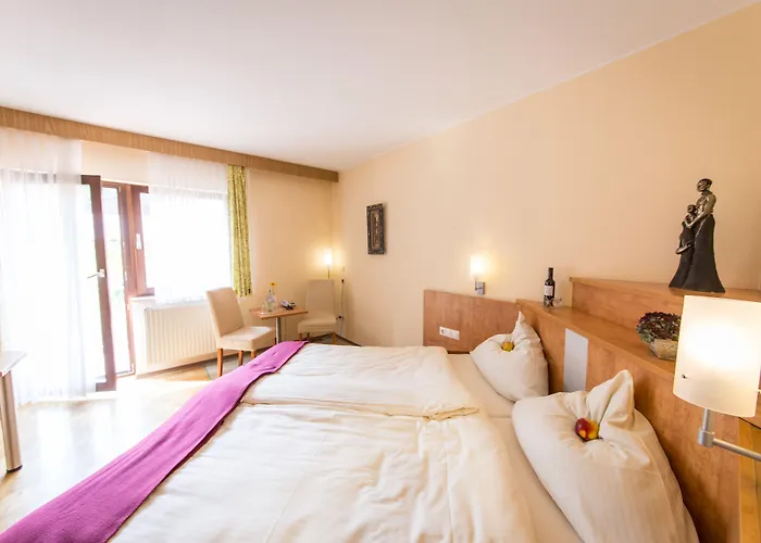 Waldhotel Felschbachhof 호텔